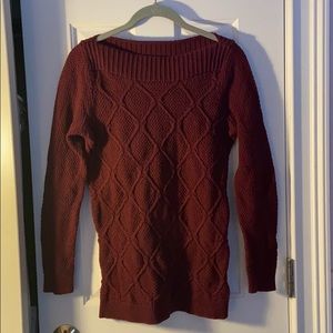 Knit maroon sweater